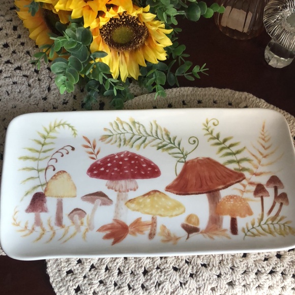 Potter’s Studio MUSHROOM Platter Tray - Picture 2 of 8
